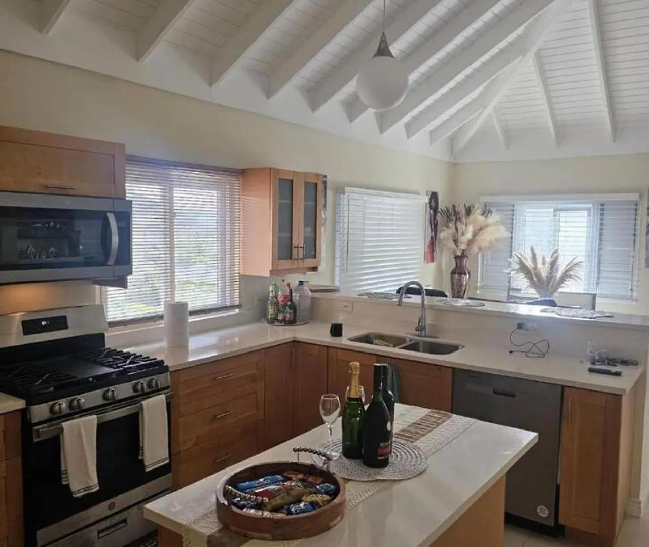 Дом отдыха Ctbh At The Crest - Richmond Estates Lot 984 3-Bedroom W Pool Ямайка